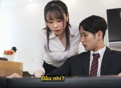 [Vietsub] Em nhân viên cứ cạ cặp vú vào vai sếp trẻ thì anh không đụ hơi phí