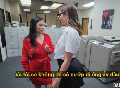 [Vietsub] Bố dượng số hưởng địt cùng lúc con gái và em trợ lý riêng