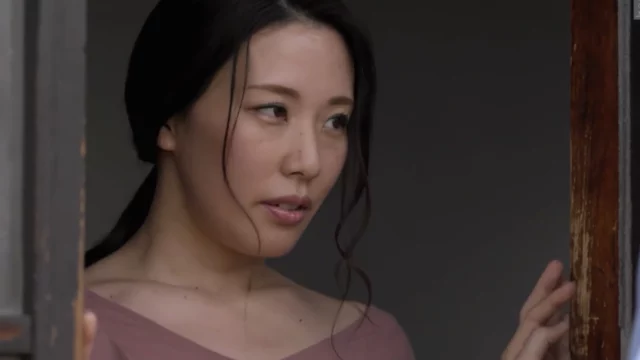NSFS-037 Mẹ kế bán thân vì tiền